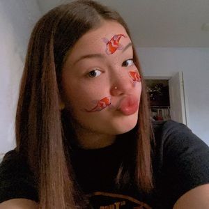 Meet your Posher, Alana